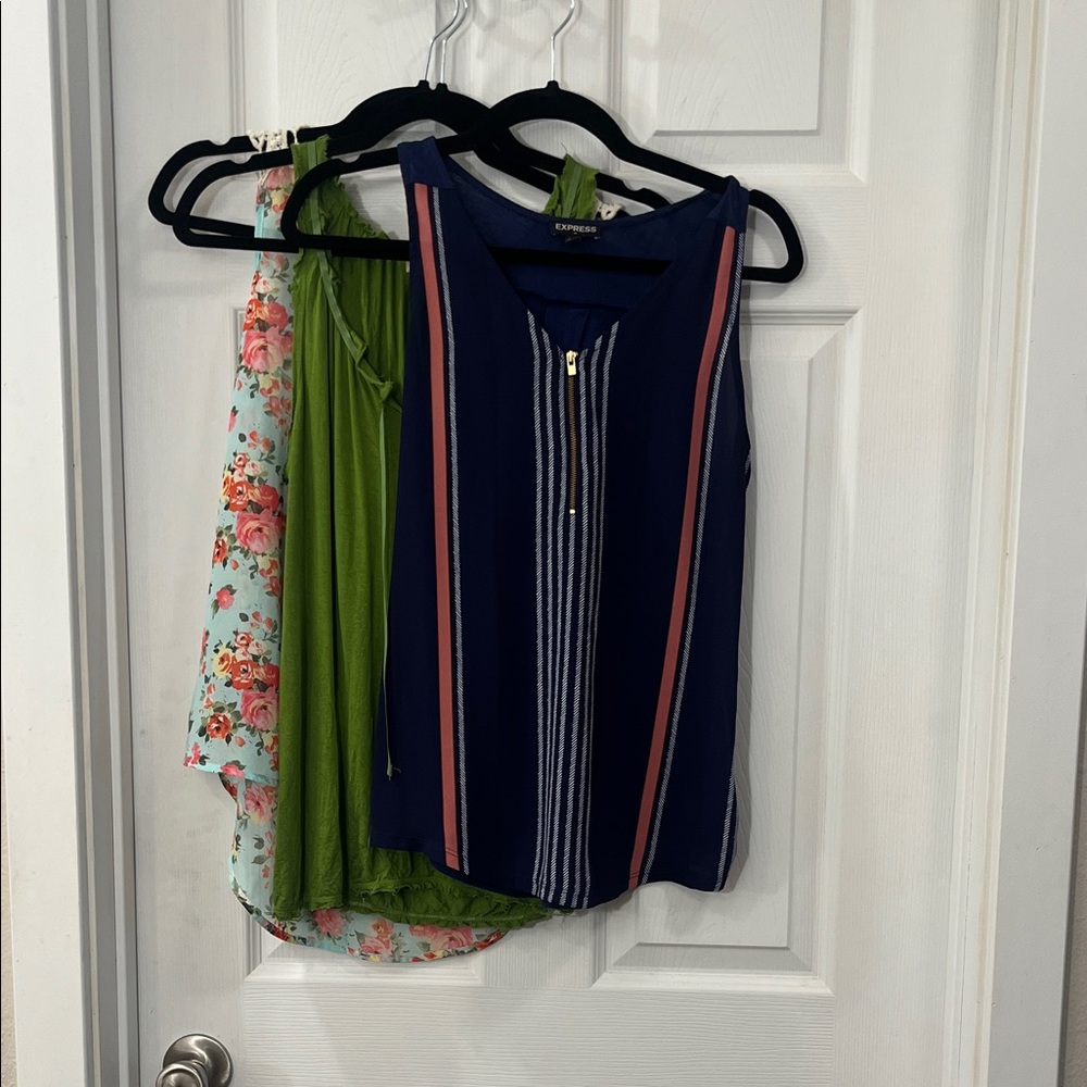 Women's Sleeveless Tank Tops - Bundle